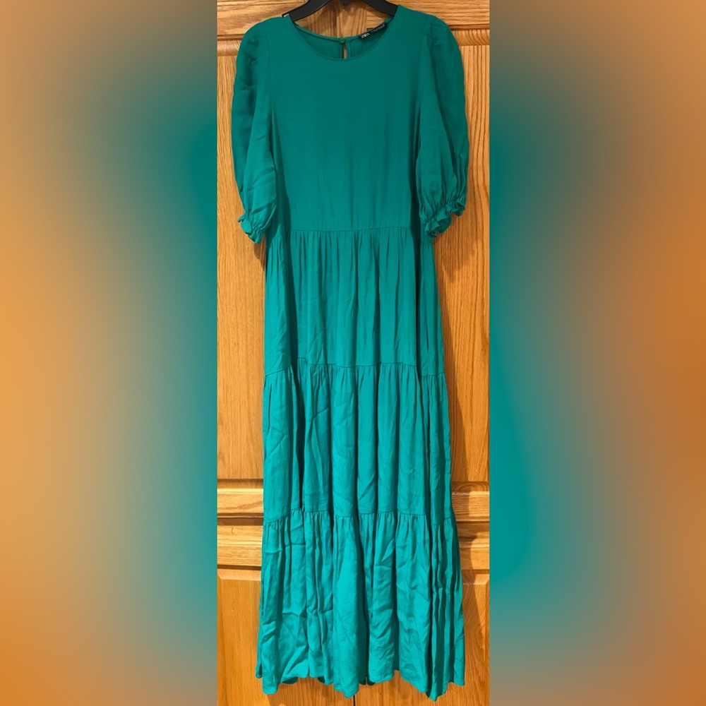 ZARA Round‎ Neck Short Sleeve Side Pockets Tiered Maxi Dress Kelly Green Size XS